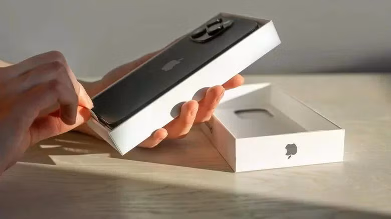 Apple tung chương trình thuê iPhone.