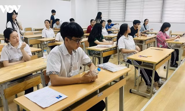Tách môn Lịch sử, Địa lý, Khoa học tự nhiên hay tiếp tục tích hợp?