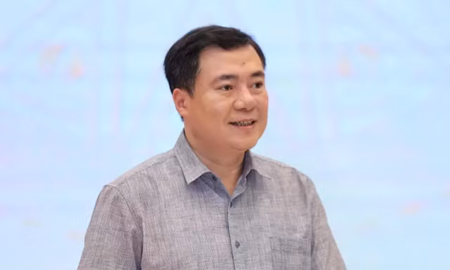 Thứ trưởng Bộ Công Thương Nguyễn Sinh Nhật Tân làm Phó Bí thư Thành ủy TPHCM