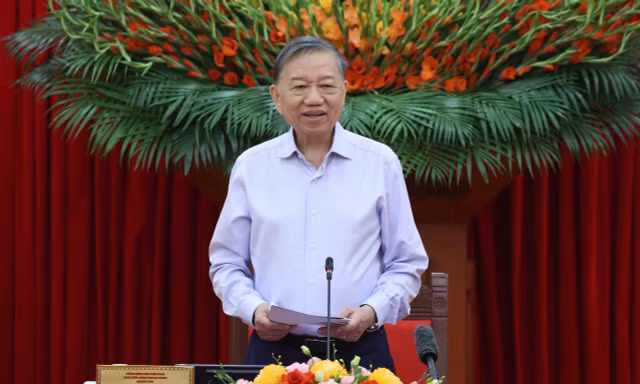 Làm sáng rõ tầm vóc những thành tựu đã thay đổi vận mệnh dân tộc