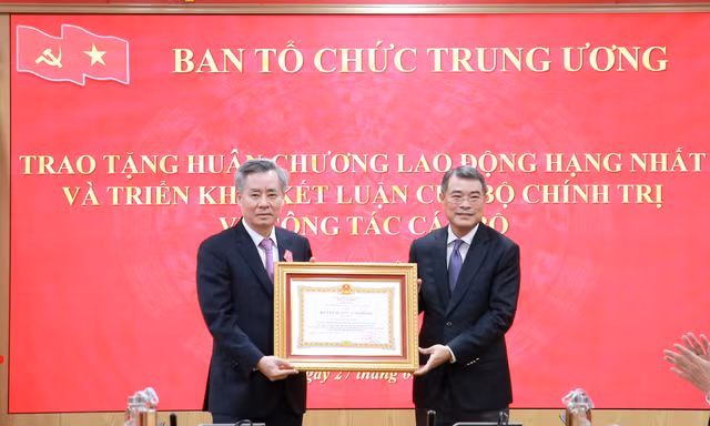 Ban Tổ chức Trung ương triển khai kết luận của Bộ Chính trị về công tác cán bộ