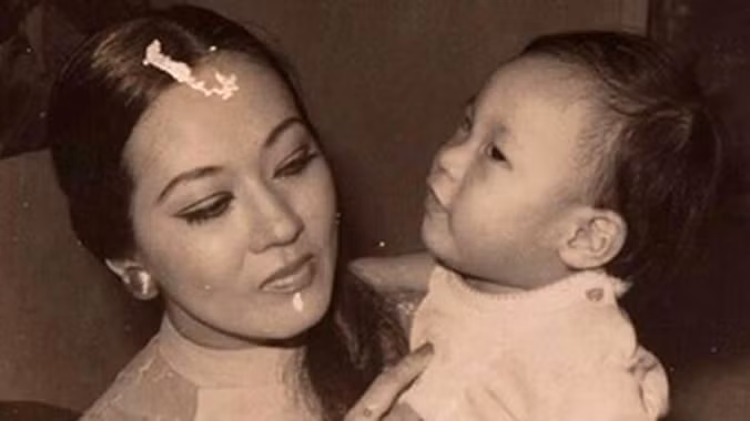Cố nghệ sĩ Thanh Nga và Hà Linh khi còn nhỏ.