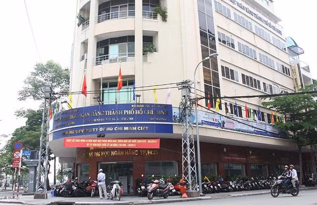 Trường ĐH Ngân hàng TPHCM nơi xảy ra sự việc