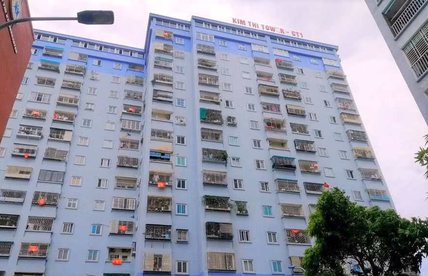 Phong tỏa 2 chung cư ở thành phố Vinh nơi có ca mắc COVID-19 sinh sống