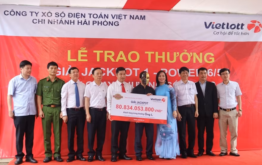 Người đàn ông Nghệ An trúng Vietlott Jackpot hơn 80 tỷ đồng