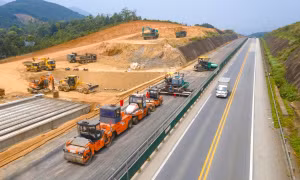 Cần cơ chế khơi thông mỏ vật liệu xây dựng 