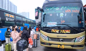 Cả trăm tuyến vận tải khách tăng giá vé do giá xăng dầu tăng, cao nhất khoảng 50%