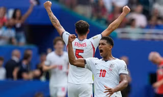 Bellingham đi vào lịch sử World Cup cùng Pele