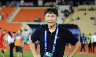 Báo Thái Lan: ‘HLV Kim Sang-sik là tướng tài thực sự’