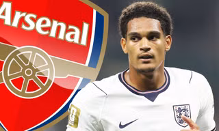 Đề phòng vuột mất Konsa, Arsenal hỏi mua Quansah 