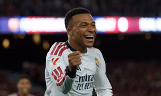 Mbappe gieo sầu cho Barca, Real Madrid thắng Siêu kinh điển