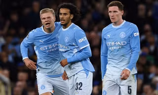 Haaland lập cú đúp, Man City vẫn thua khó tin khi đón tiếp PSG