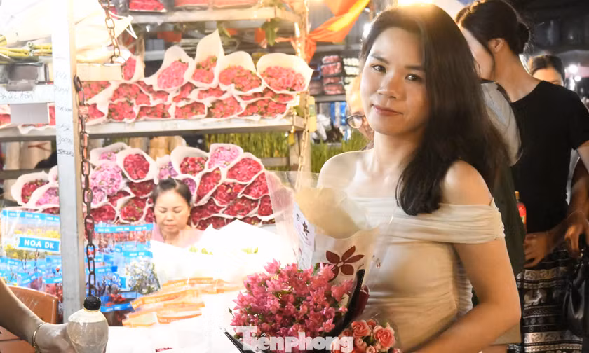 Người trẻ chọn quà gì cho dịp 20/10?
