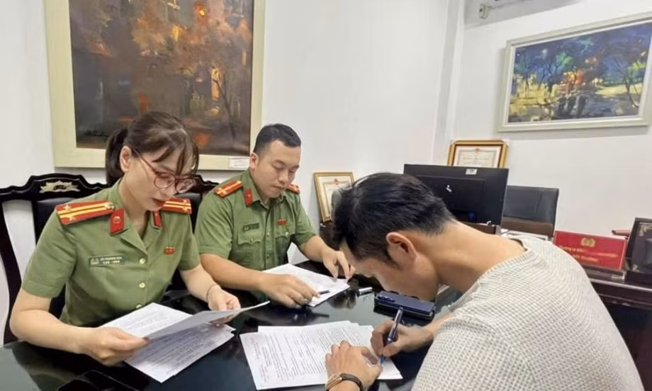 Công an Hà Nội xử phạt đơn vị tổ chức 'chui' cuộc thi Hoa hậu Bản sắc Việt Nam 2026 