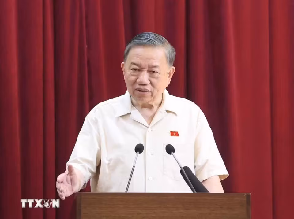 tong-bi-thu-chu-tich-nuoc-tiep-xuc-cu-tri-ha-noi-truoc-ky-hop-thu-hai-quoc-hoi-khoa-xvi-301.jpg