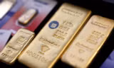 Giá vàng vượt 4.500 USD/ounce