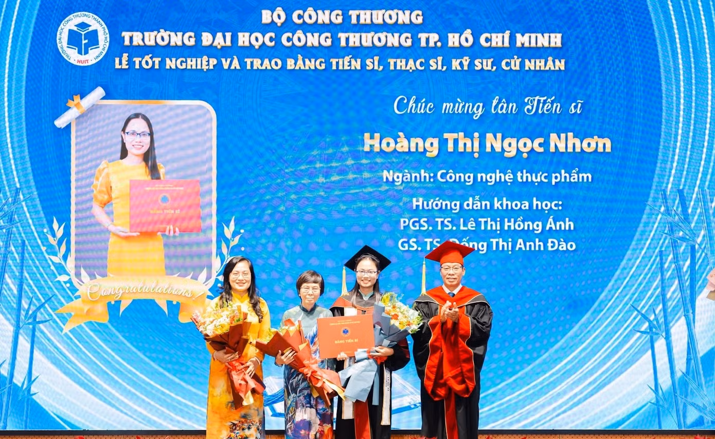 tien-si-2.jpg