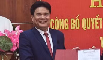 Ông Nguyễn Thanh Sơn, nguyên Giám đốc Sở Tư pháp tỉnh Lạng Sơn bị đề nghị kỷ luật do sử dụng văn bằng, chứng chỉ giả.