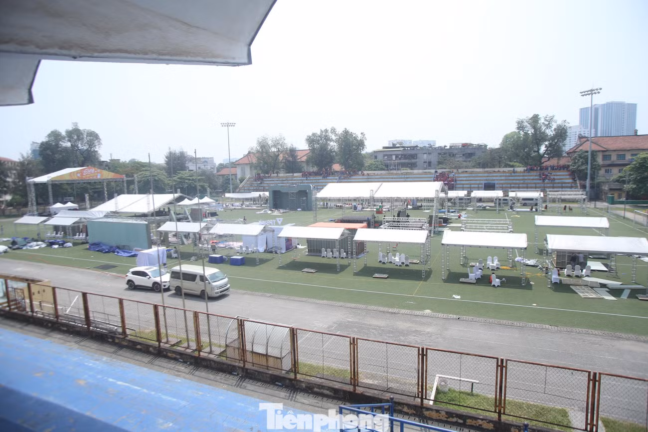 Ngày Thẻ Việt Nam lần 2 với sự kiện tâm điểm Sóng Festival được tổ chức tại sân vận động Bách Khoa - Hà Nội từ 16-17/4/2022 sẽ có sự tham gia của hơn 20 tổ chức tài chính, ngân hàng với tư cách nhà tài trợ cùng hơn 100 doanh nghiệp là đối tác gian hàng trong lĩnh vực công nghệ, giáo dục, thời trang, ẩm thực dành cho giới trẻ.