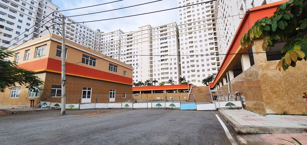 Cận cảnh hàng nghìn căn hộ tái định cư không có người ở Thủ Thiêm ảnh 16
