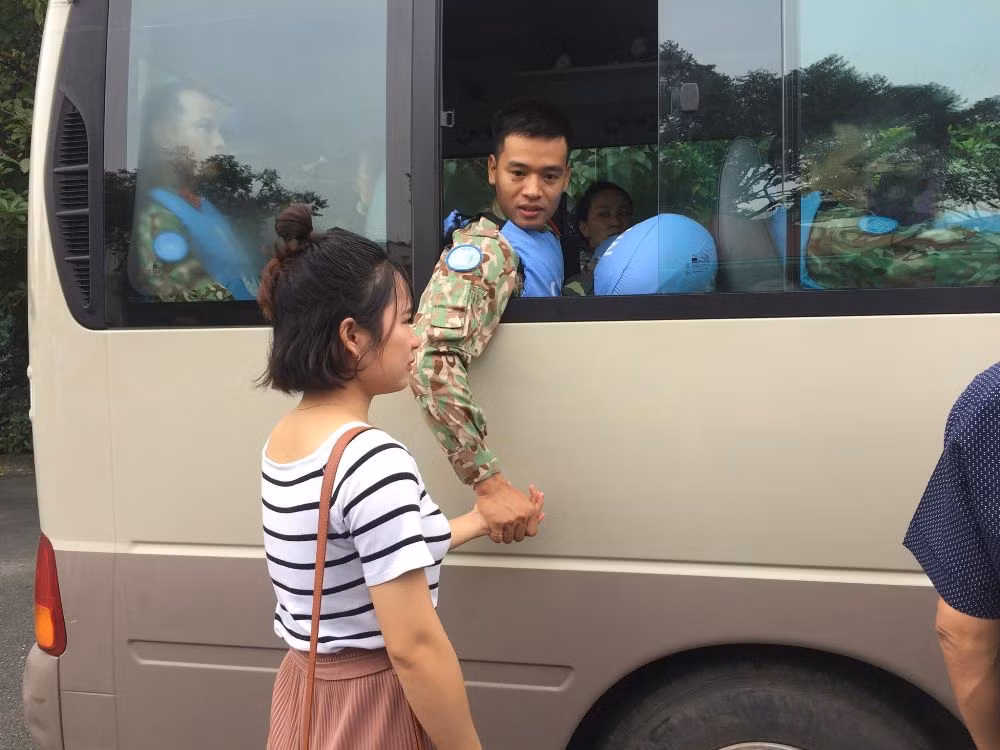 Phút chia tay của bác sĩ quân y lên đường đến NamSudan làm nhiệm vụ ảnh 25