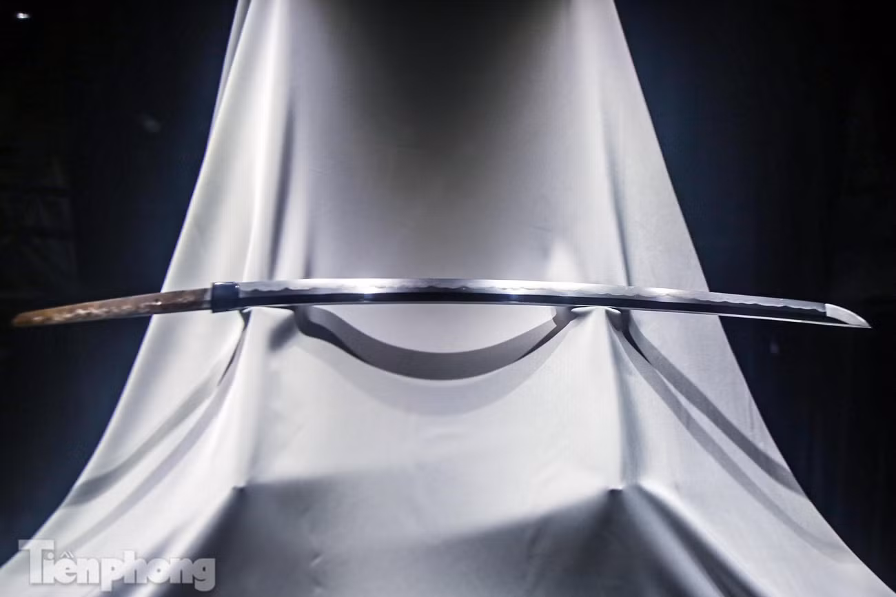 Thanh kiếm Wakizashi được nghệ nhân Fujiwara Yoshiyuki chế tác trong thời kỳ 1661-1673