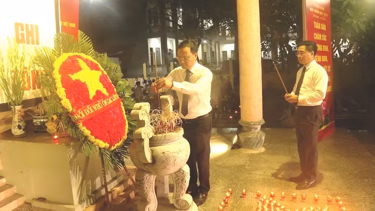 unghoa1.jpg