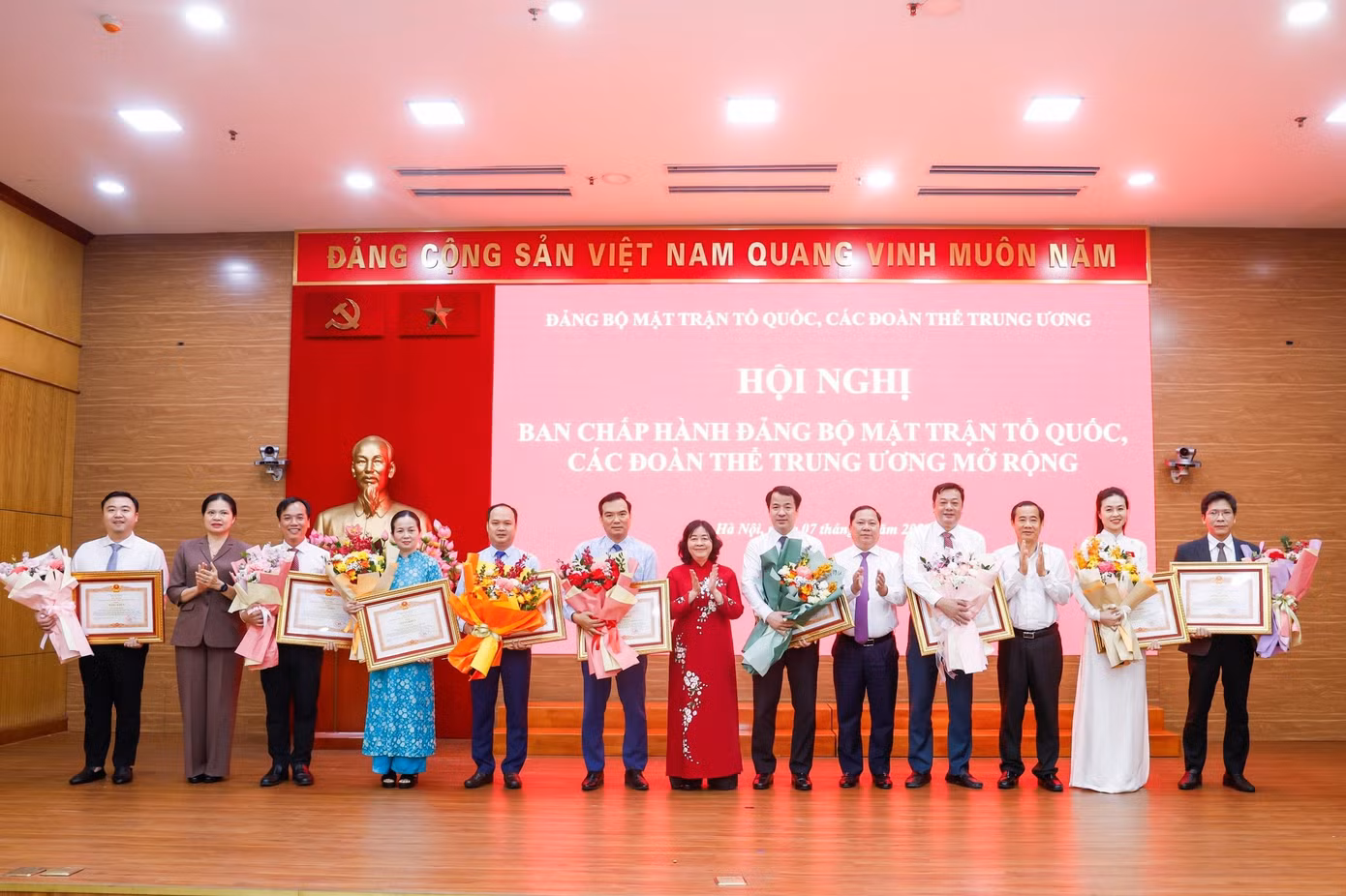 tienphong-77mttq3.jpg