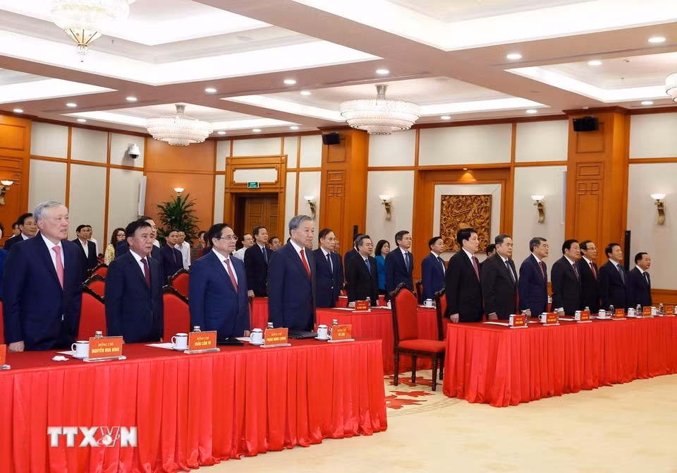 303-traohuanchuong1.jpg