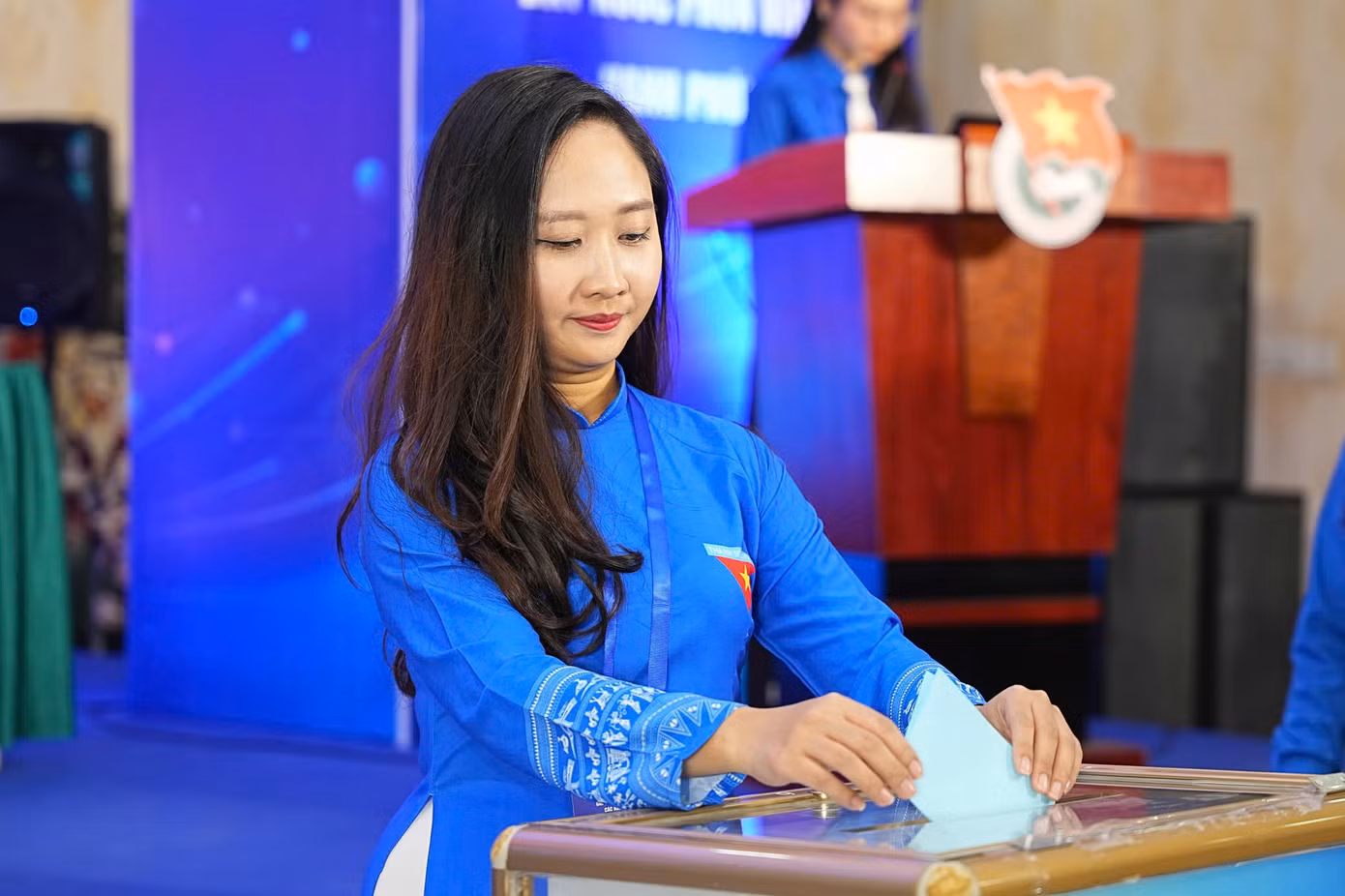 tienphong-512dh7.jpg