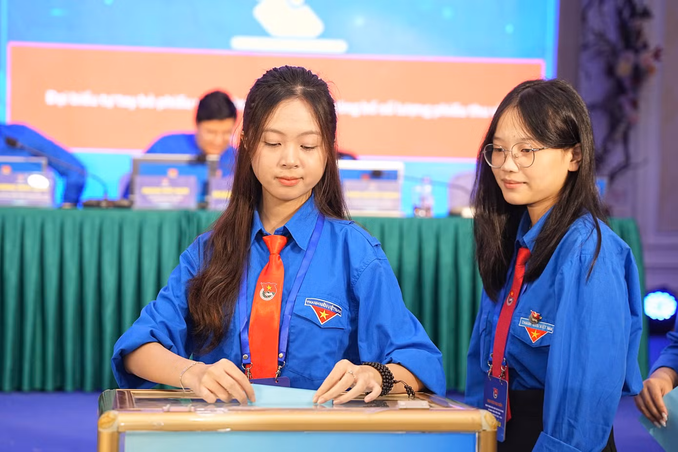 tienphong-512dh8.jpg