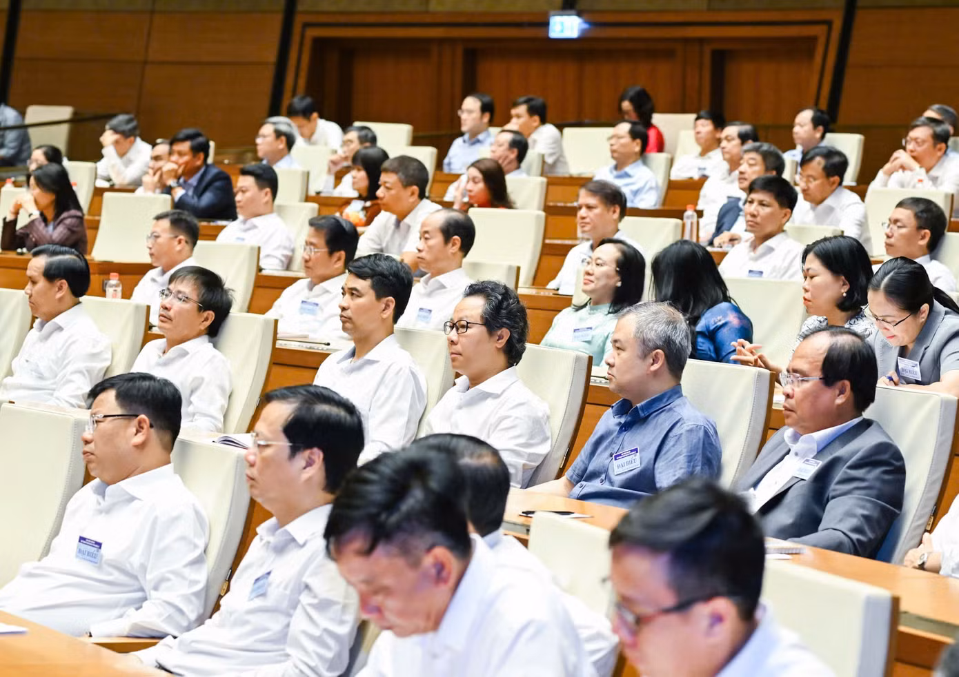tienphong-268canbo1.jpg