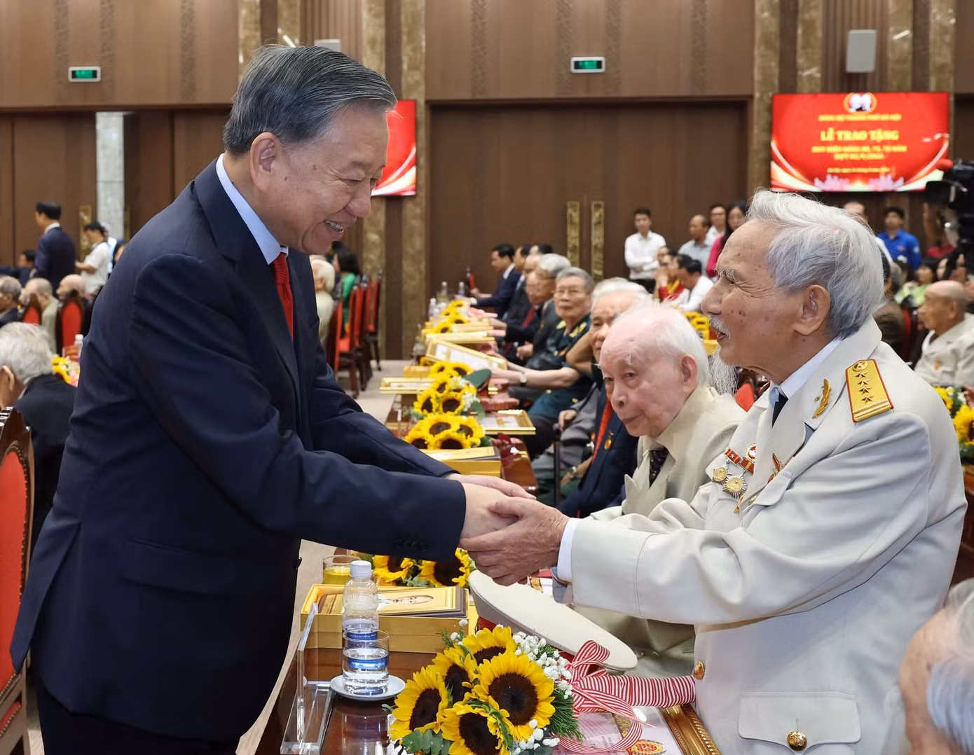 tienphong-268a155.jpg