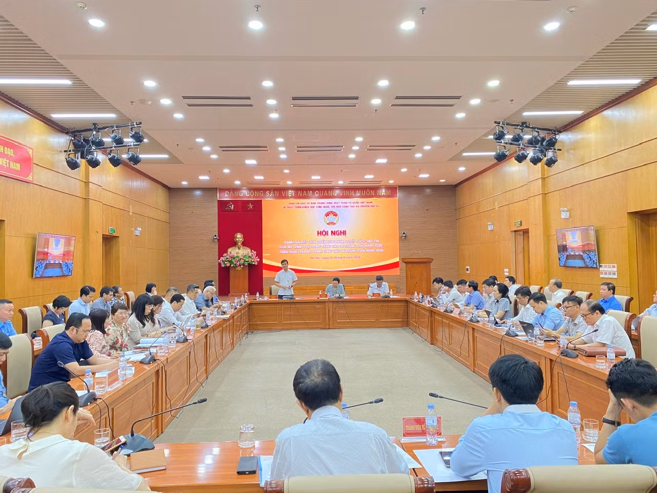 tienphong-36hoinghi.jpg