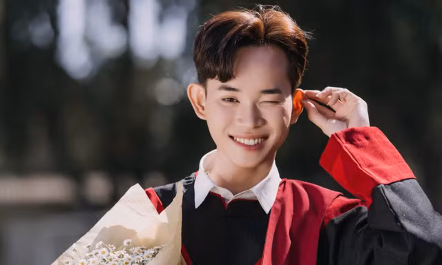 Từng gác giảng đường để thực hiện nghĩa vụ, nam sinh sở hữu bảng thành tích nổi bật