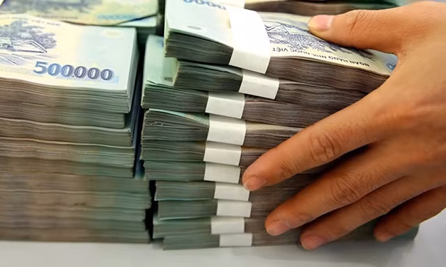Lương cơ sở tăng lên 2,53 triệu đồng/tháng