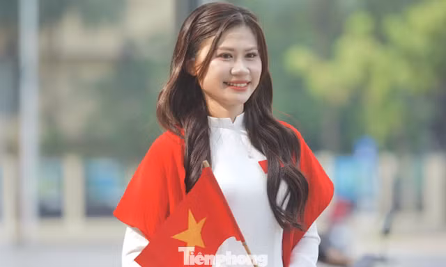 Thu Hà Nội, nhiếp ảnh gia vào mùa 'hốt bạc'