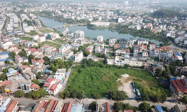Khai tử dự án quây tôn bỏ hoang hơn thập kỉ trên đất 'vàng' Thái Nguyên