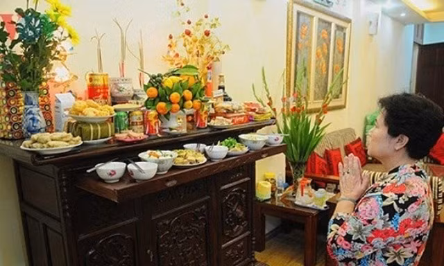 Văn khấn Rằm tháng 7 cúng gia tiên, cúng cô hồn 