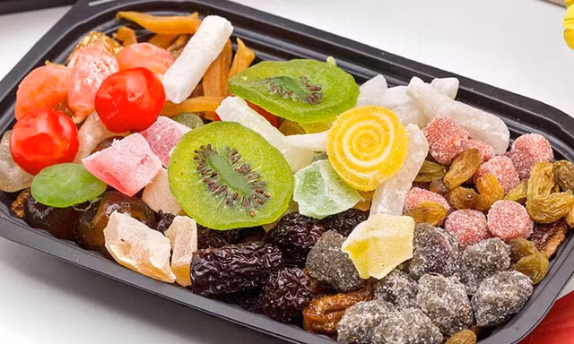 Phân biệt thực phẩm 'bẩn' và sạch ngày Tết