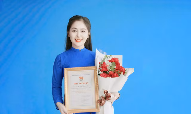 Người giáo viên tận tâm, nhiệt huyết và những câu chuyện truyền cảm hứng