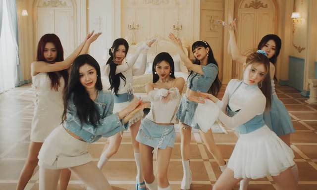 BABYMONSTER diện đồ thương hiệu Việt, phụ kiện đắt đỏ trong MV "FOREVER"