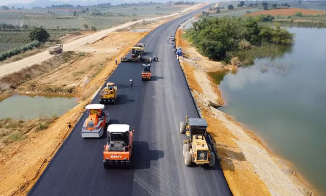 Cắt bớt khối lượng gói thầu lớn nhất cao tốc Mai Sơn – Quốc lộ 45 của Công ty CP Tập đoàn Miền Trung