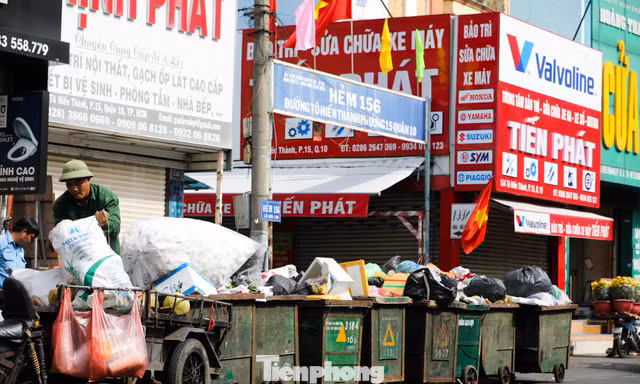 TPHCM chuẩn bị ‘cân rác tính tiền’
