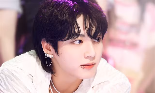 Jungkook (BTS) lại lập nên lịch sử cho K-pop nhưng điều này mới khiến các fan Army 'tan chảy'