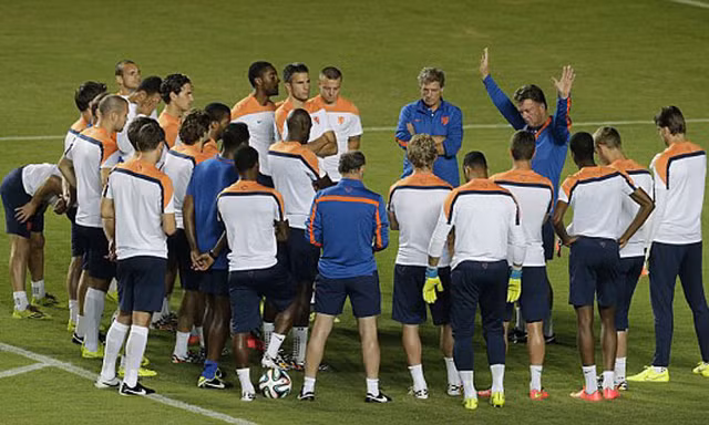 RADIO WORLD CUP tối 8/7: FIFA đối xử tệ bạc với Hà Lan