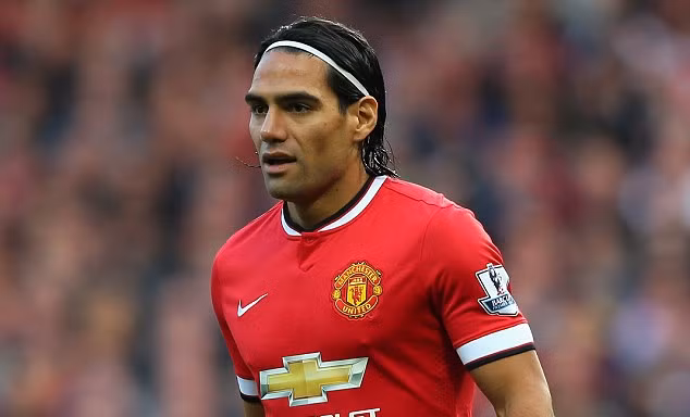BẢN TIN Thể thao sáng: M.U đồng ý mua đứt Falcao