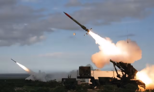 Mỹ thừa nhận tham gia điều khiển hệ thống phòng không Patriot ở Ukraine