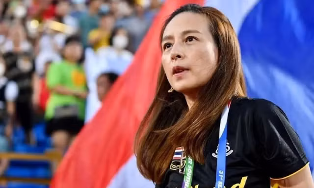 Sau 2 năm rưỡi lãnh đội, chi gần 40 tỷ đồng tiền thưởng, Madam Pang chia tay tuyển Thái 