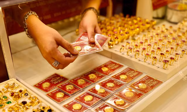 Mua vàng đầu tuần, cuối tuần lỗ lớn